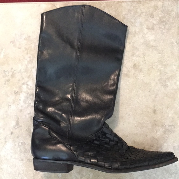 Unisa Flex Made in Brazil 100% Woven Leather Boots - Picture 2 of 8